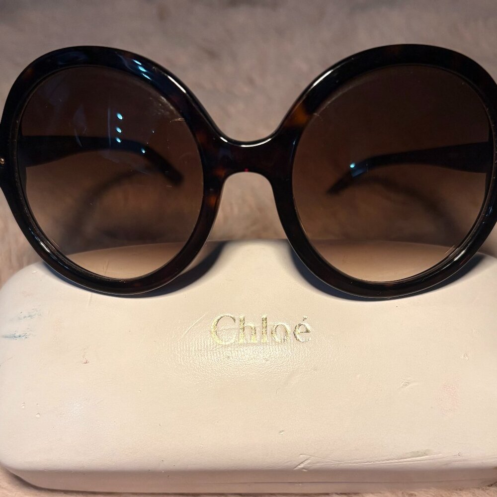 ✨ Classic Chloé Sunglasses – Timeless Designer Style ✨